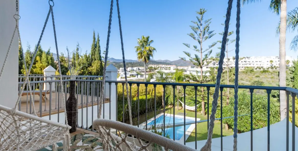 Продажа  отдельно стоящей виллы в Estepona 20