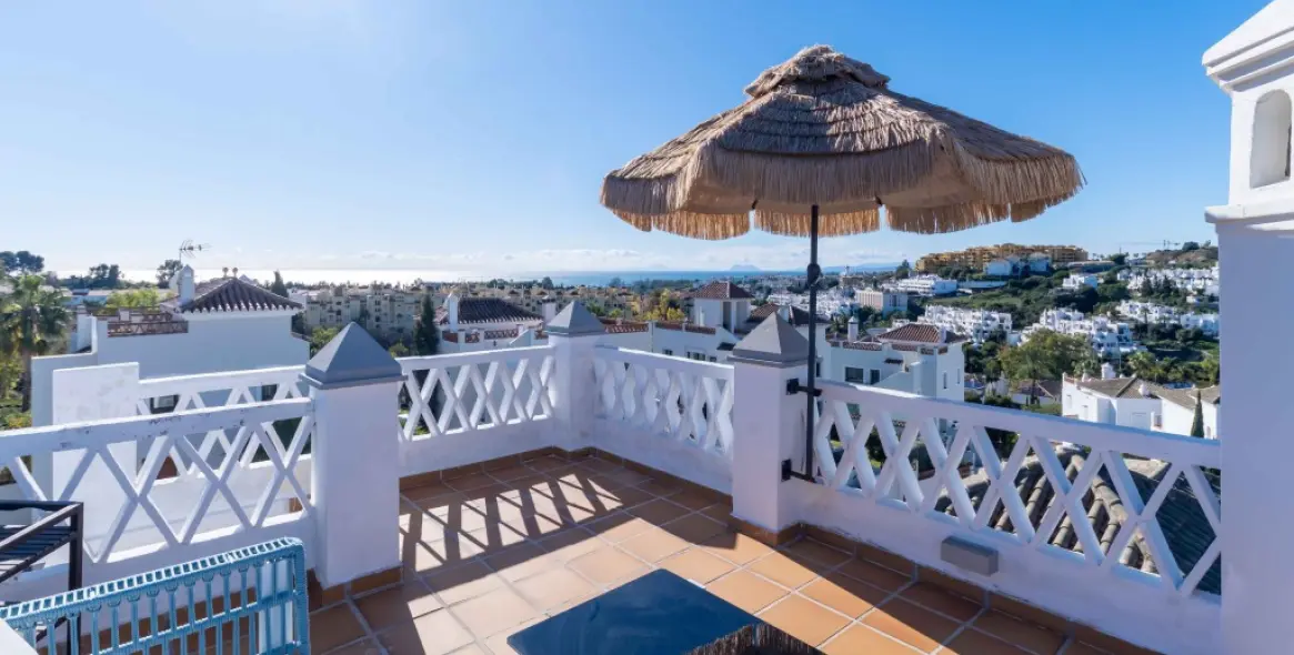 Продажа  отдельно стоящей виллы в Estepona 24