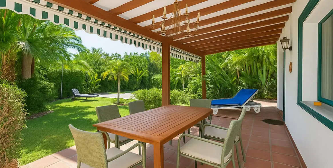 Sale of detached villa in Marbesa 2