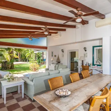 Sale of detached villa in Marbesa