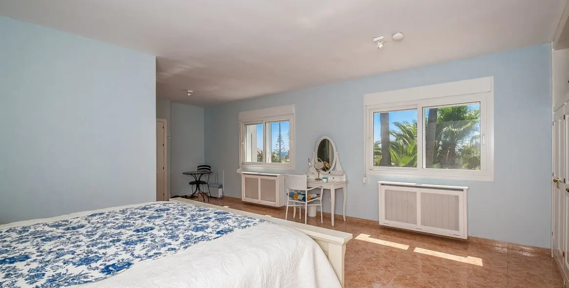 Sale of detached villa in Marbesa 4