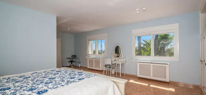 Sale of detached villa in Marbesa 3