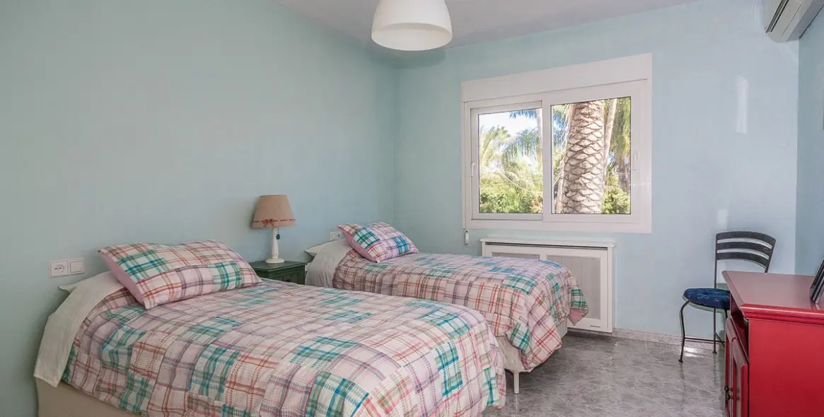 Sale of detached villa in Marbesa 6