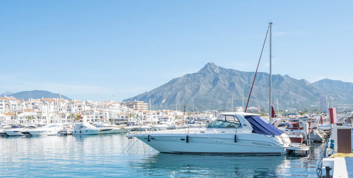 Sale of penthouse in Puerto Banús 2