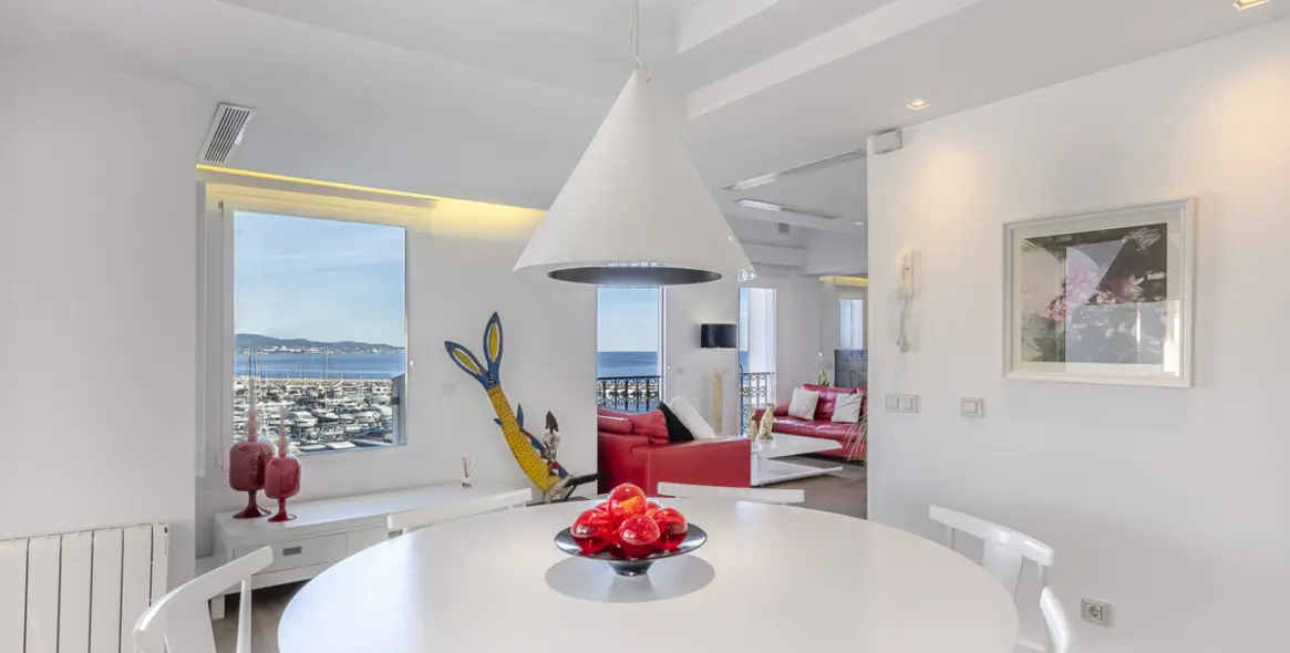 Sale of penthouse in Puerto Banús 17