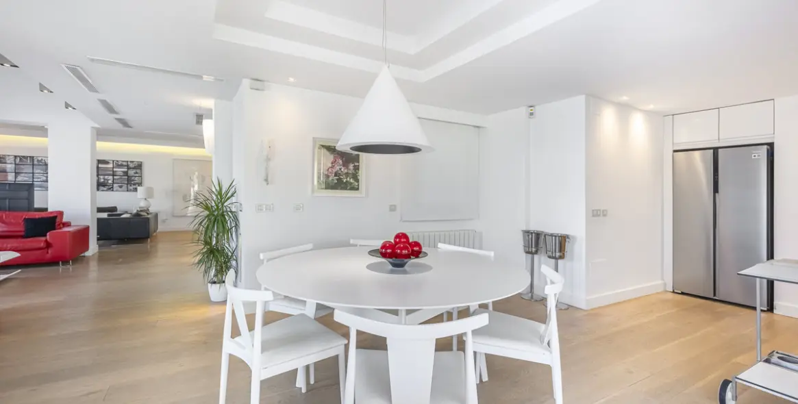 Sale of penthouse in Puerto Banús 18