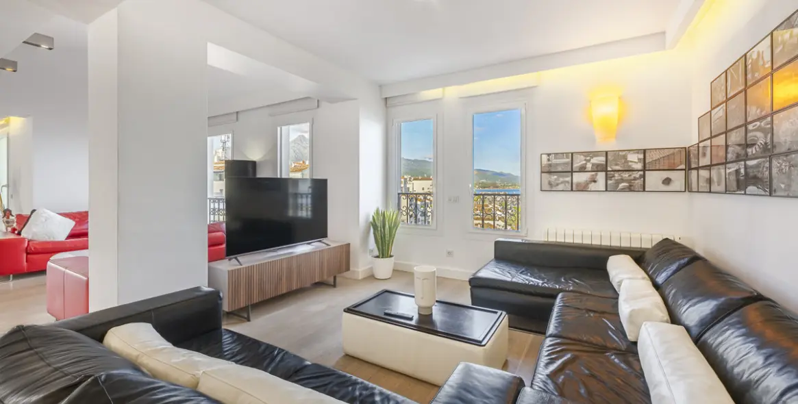 Venta de ático en Puerto Banús 23