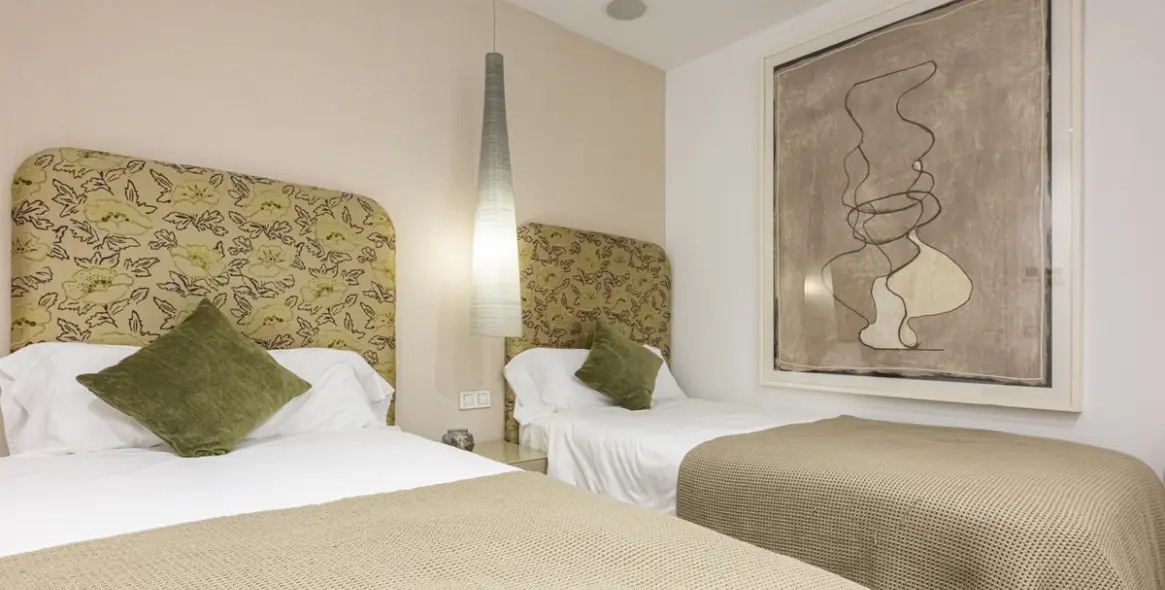 Venta de ático en Puerto Banús 28