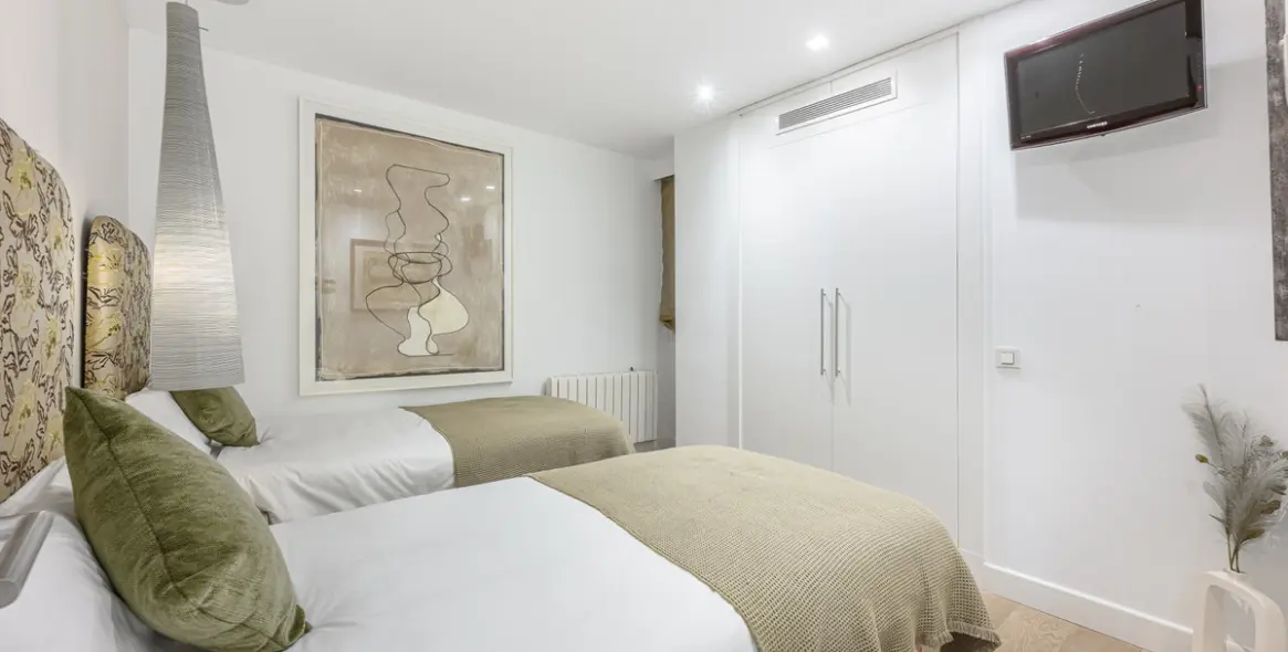 Venta de ático en Puerto Banús 29