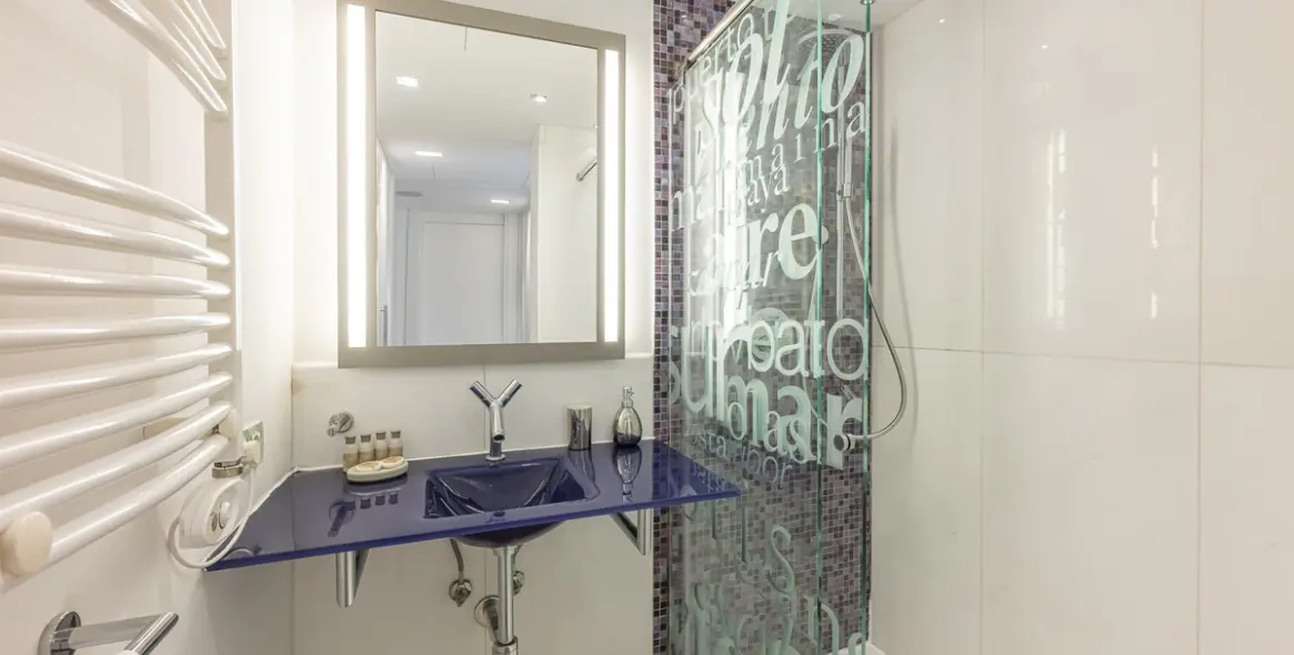 Venta de ático en Puerto Banús 36