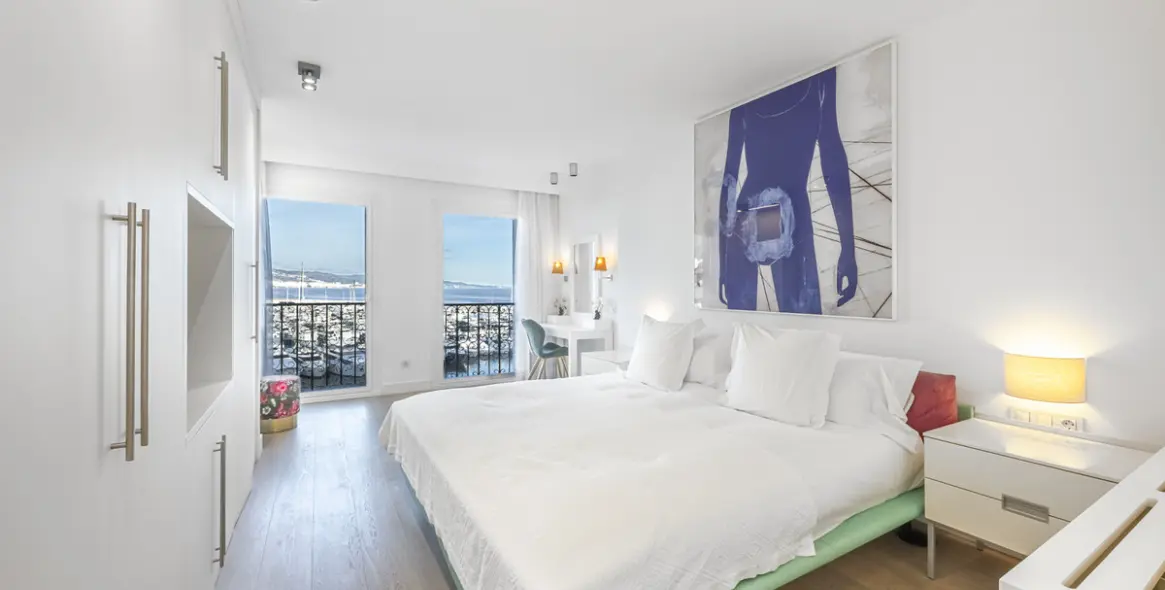 Venta de ático en Puerto Banús 40