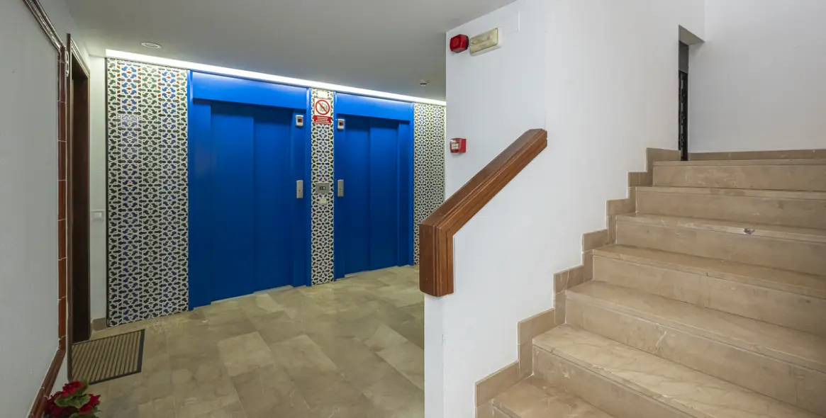 Venta de ático en Puerto Banús 52