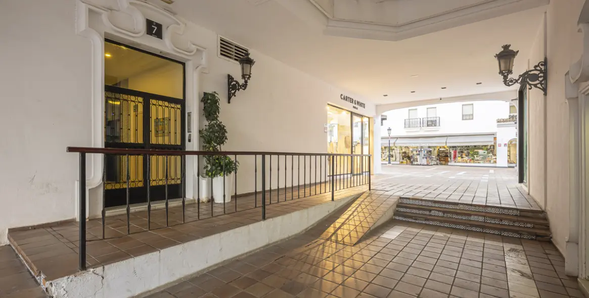 Venta de ático en Puerto Banús 55