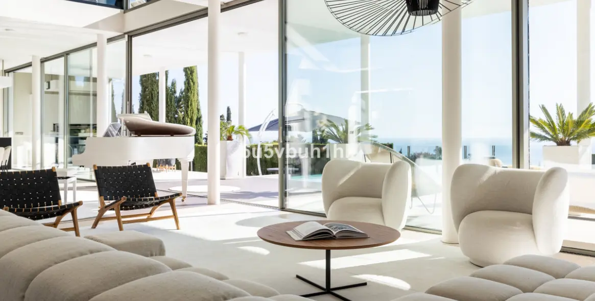 Sale of detached villa in Benalmadena 3