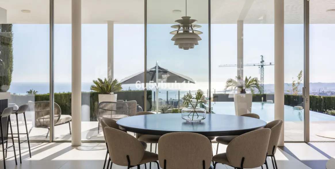 Sale of detached villa in Benalmadena 4