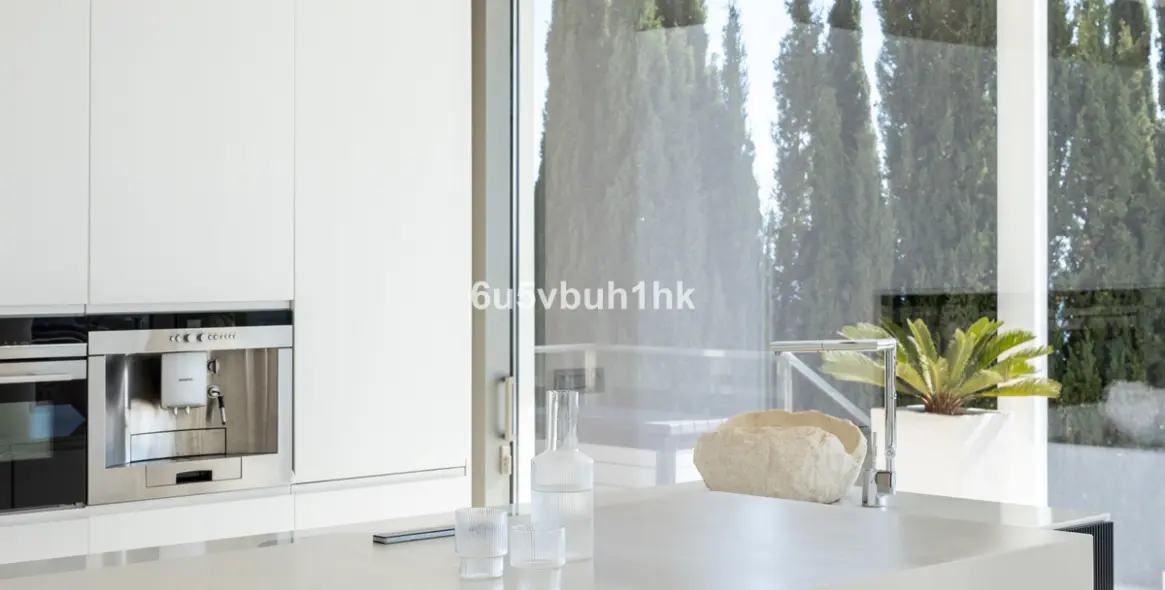 Sale of detached villa in Benalmadena 8