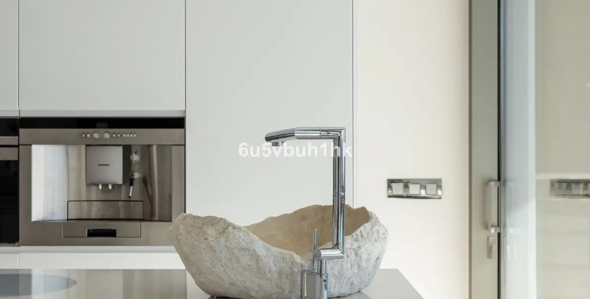 Sale of detached villa in Benalmadena 10