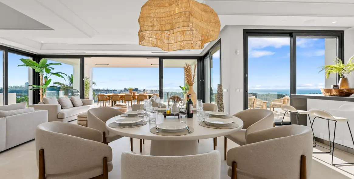 Продажа  отдельно стоящей виллы в El Paraiso 7