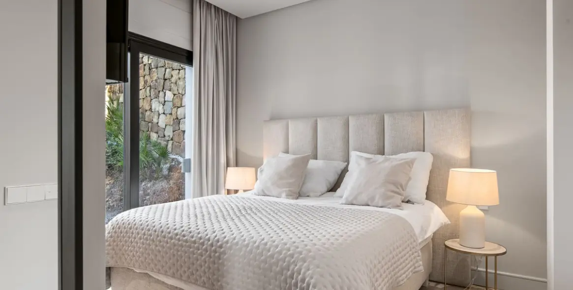 Продажа  отдельно стоящей виллы в El Paraiso 17