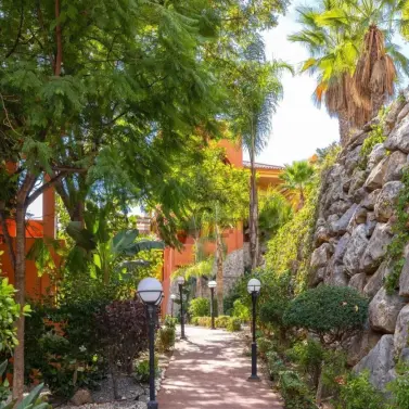 Long-term rent of middle floor apartment in Reserva de Marbella