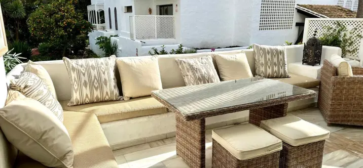 Долгосрочная аренда апартаментов на среднем этаже в Puerto Banús 1