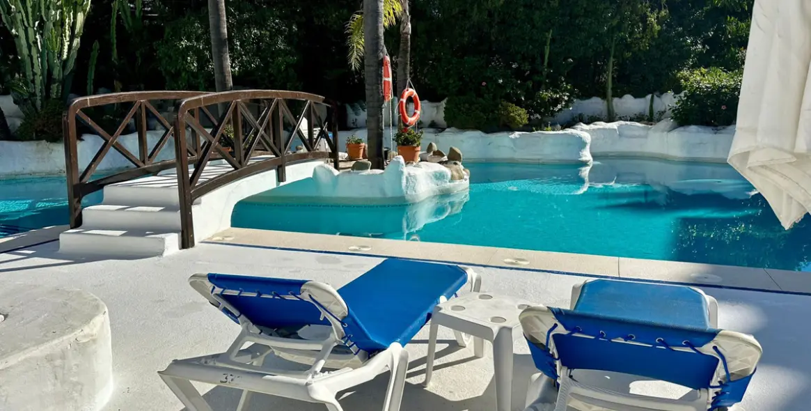 Долгосрочная аренда апартаментов на среднем этаже в Puerto Banús 40