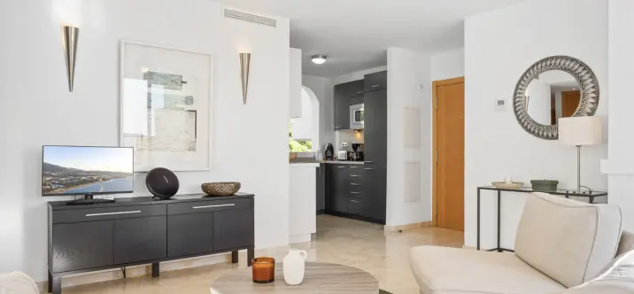 Alquiler a largo plazo de apartamento en planta media en Los Arqueros 3