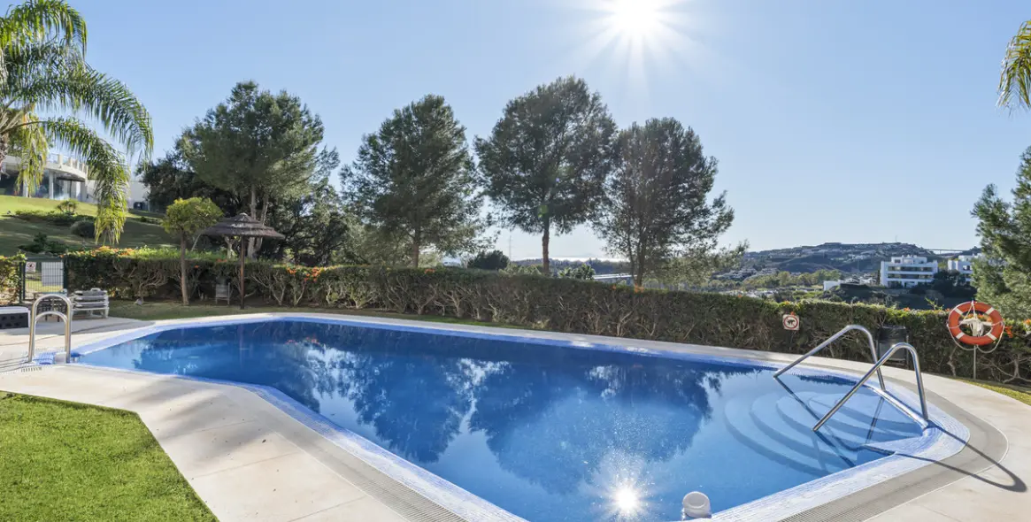 Долгосрочная аренда апартаментов на среднем этаже в Los Arqueros 26