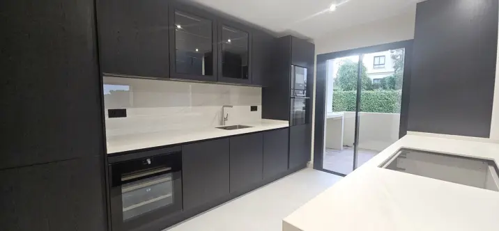 Долгосрочная аренда апартаментов на первом этаже в Benahavís 2