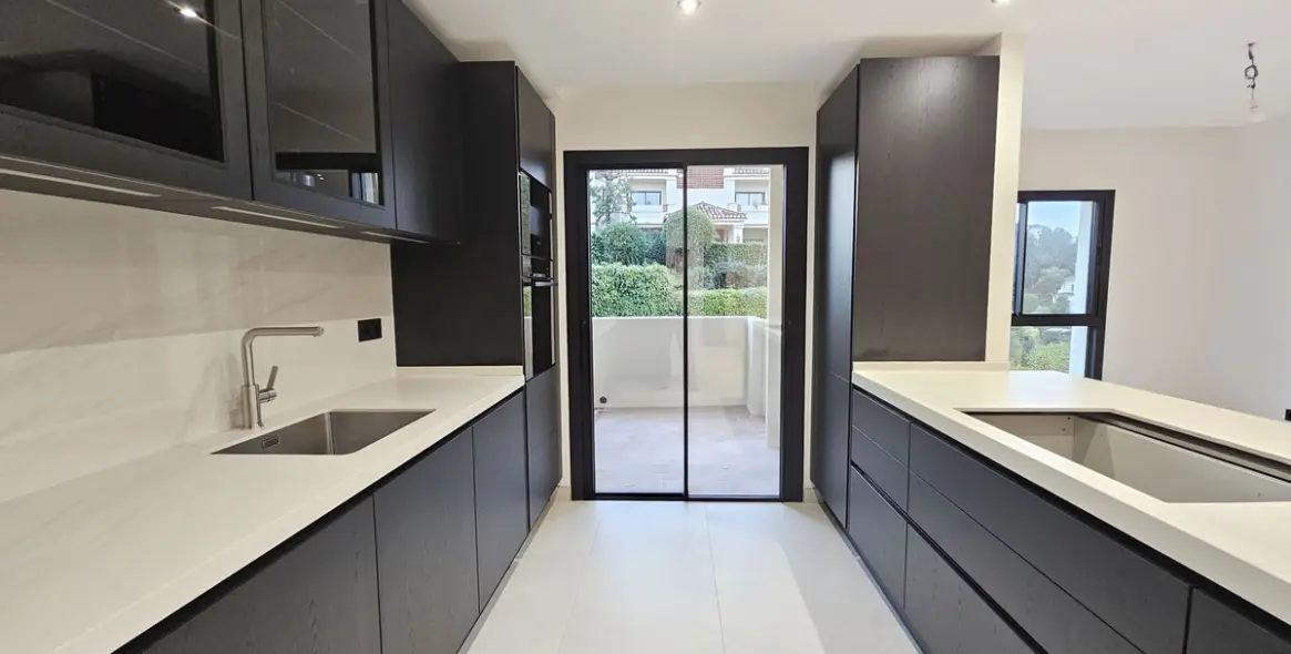 Long-term rent of ground floor apartment in Benahavís 4