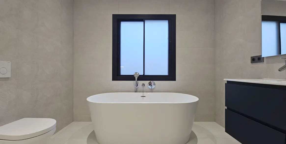 Long-term rent of ground floor apartment in Benahavís 9