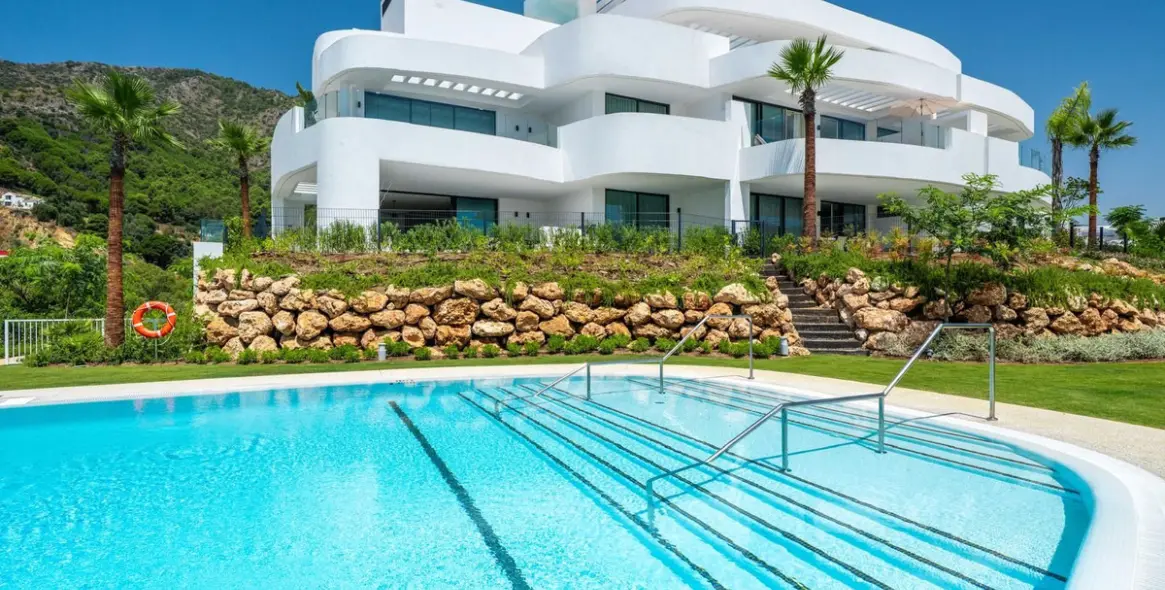 Long-term rent of ground floor apartment in Ojén 1