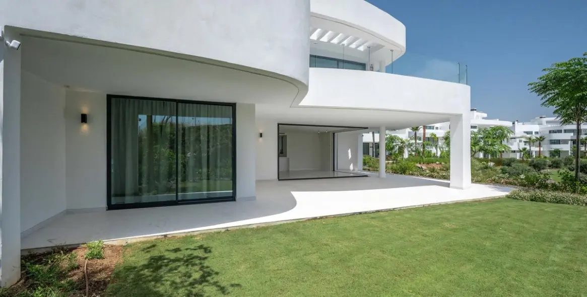 Long-term rent of ground floor apartment in Ojén 11