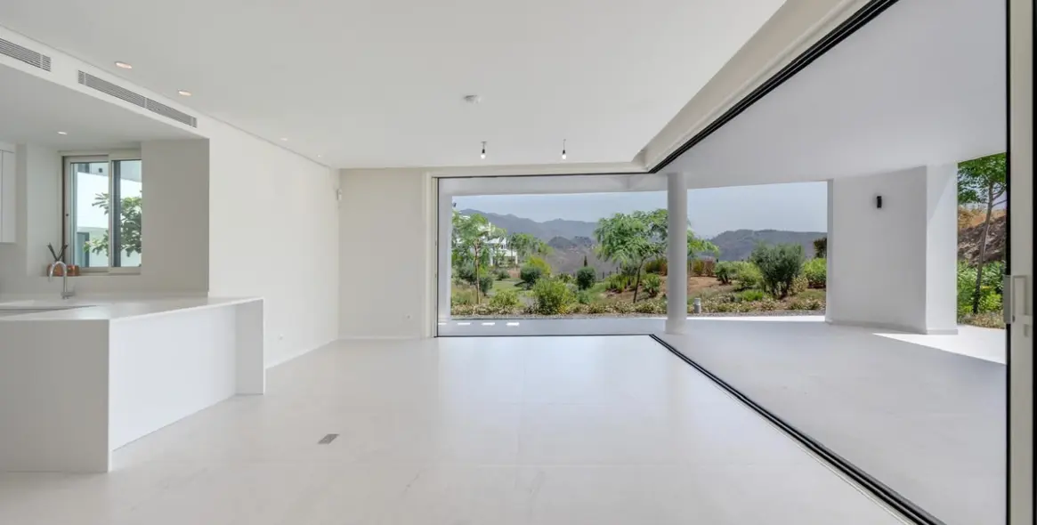 Alquiler a largo plazo de apartamento en planta baja en Ojén 22