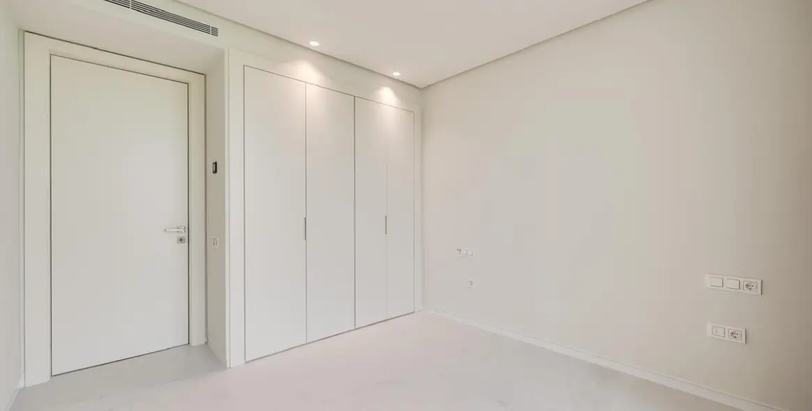 Alquiler a largo plazo de apartamento en planta baja en Ojén 37