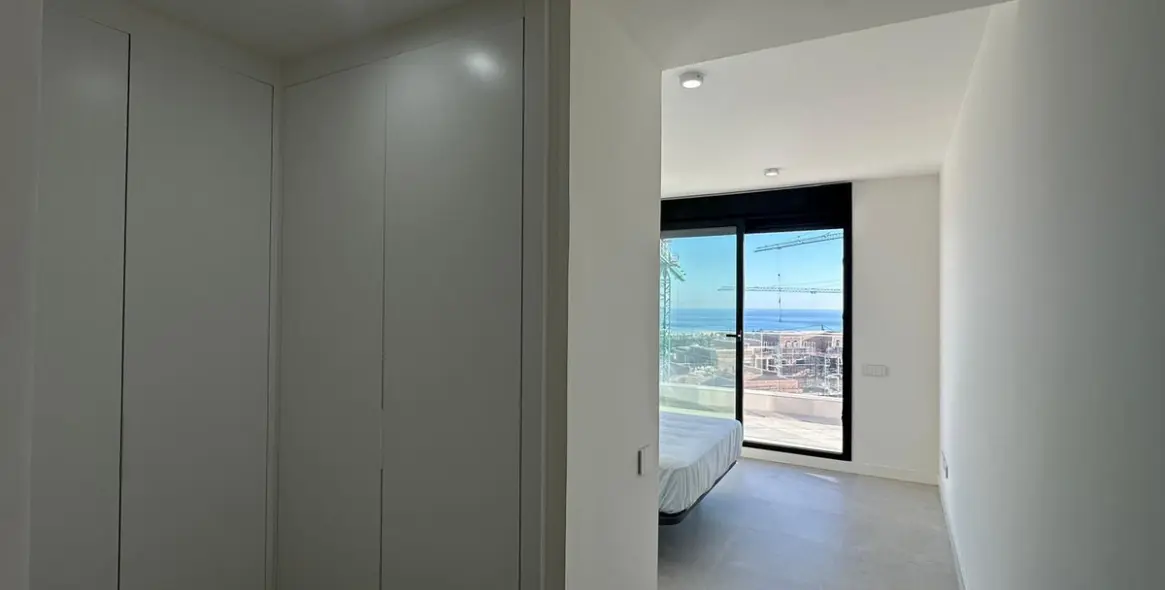 Long-term rent of penthouse in Selwo 20