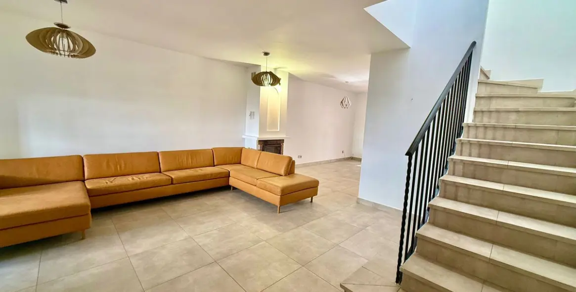 Venta de adosado en Bel Air 4