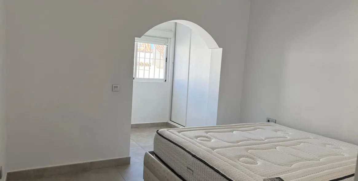 Venta de adosado en Bel Air 5