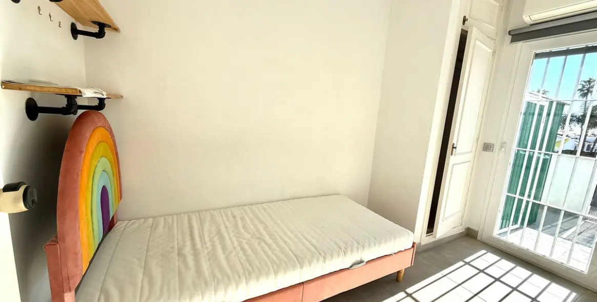 Venta de adosado en Bel Air 8