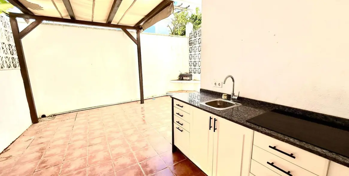 Venta de adosado en Bel Air 10