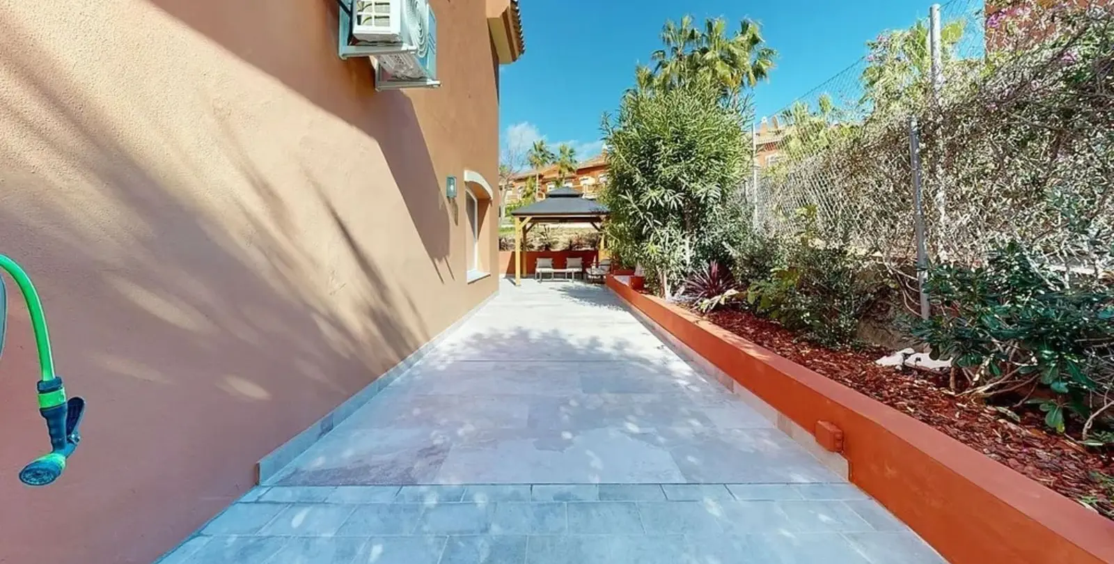 Sale of semi-detached house in Atalaya 39