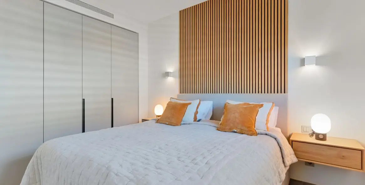 Sale of middle floor apartment in Higueron 7