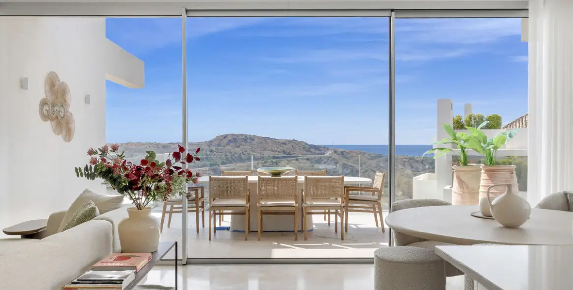 Sale of penthouse in Benahavís 2