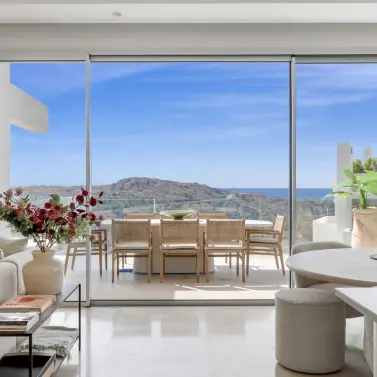 Sale of penthouse in Benahavís