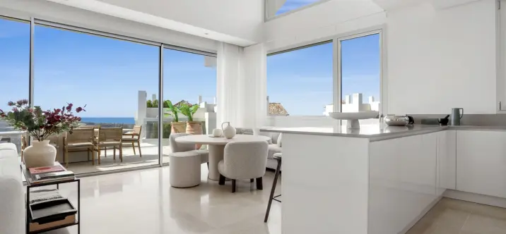 Sale of penthouse in Benahavís 2