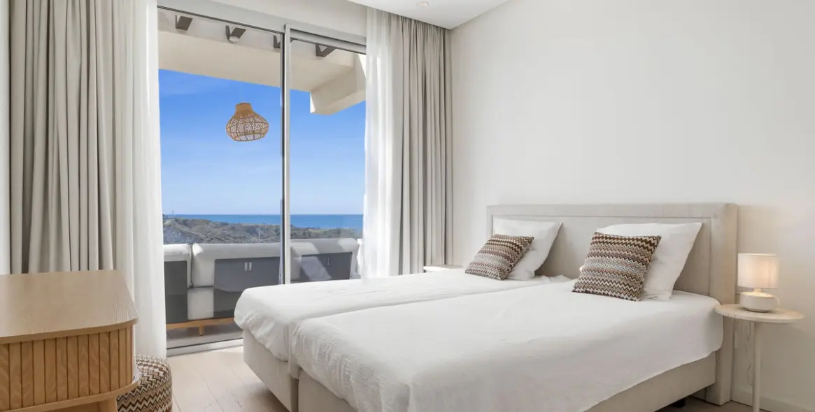 Sale of penthouse in Benahavís 17