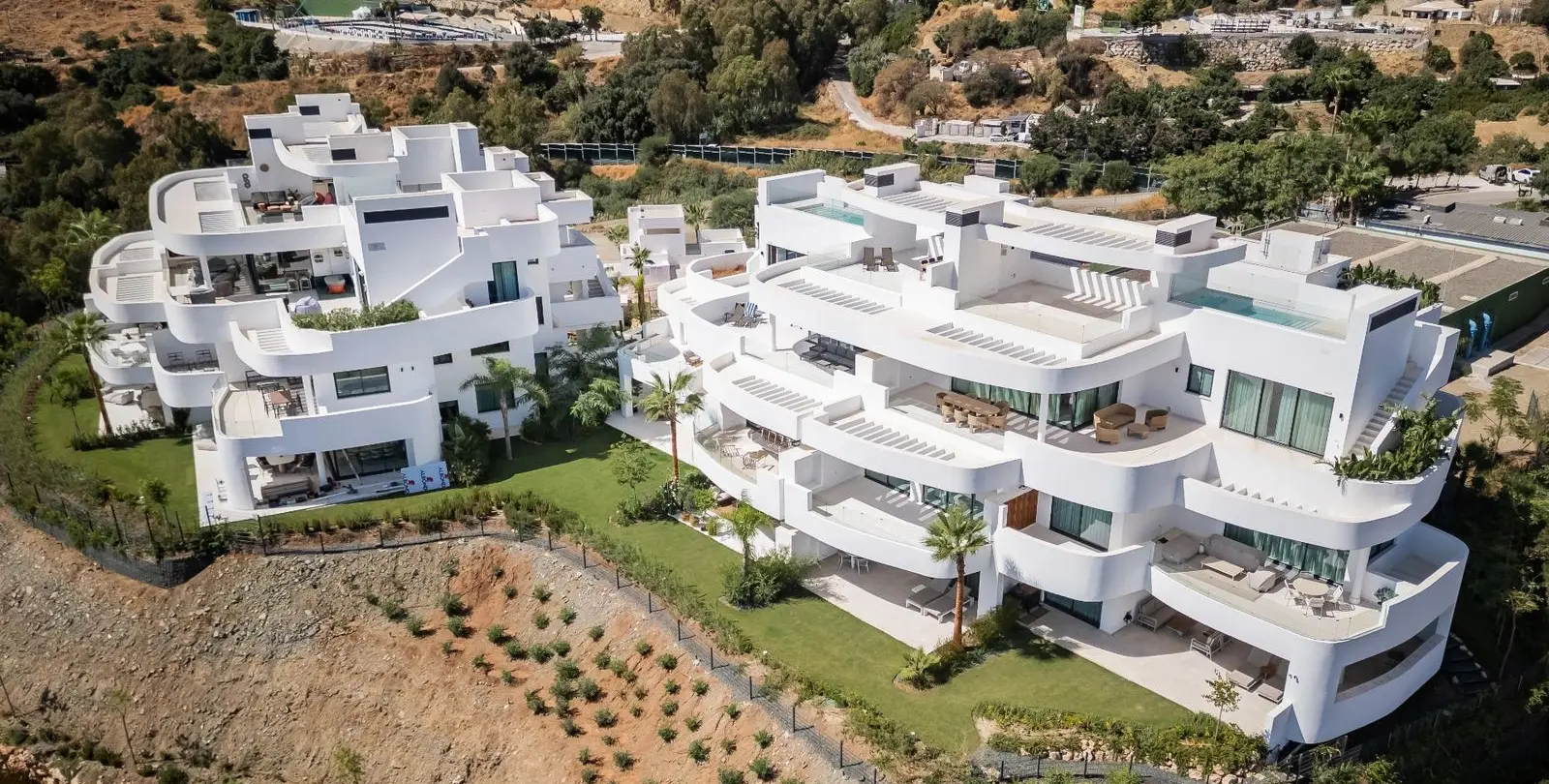Alquiler a largo plazo de apartamento en planta baja en Ojén 2
