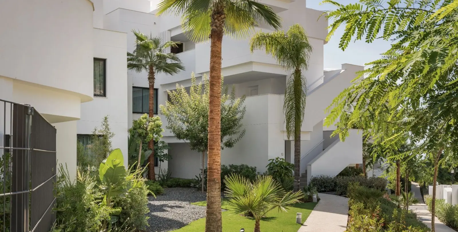 Alquiler a largo plazo de apartamento en planta baja en Ojén 12