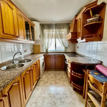 Продажа апартаментов на среднем этаже в Málaga