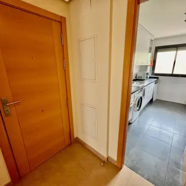 Sale of middle floor apartment in Torremolinos Centro